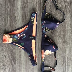 Triangl Bikini